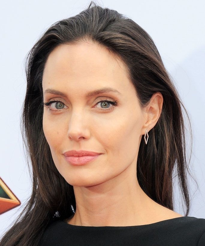 Angelina Jolie eyes color