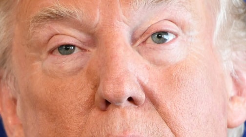 Donal Trump eyes color on light