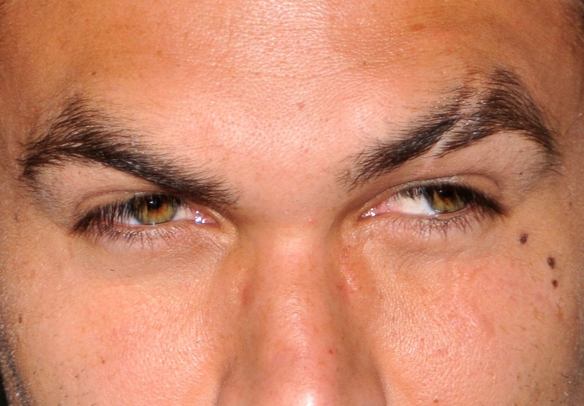 Jason Momoa eyes up close photos