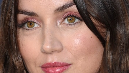 Anna de Armas eyes color