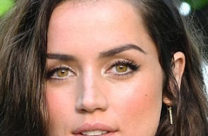 Anna de Armas close-up photo