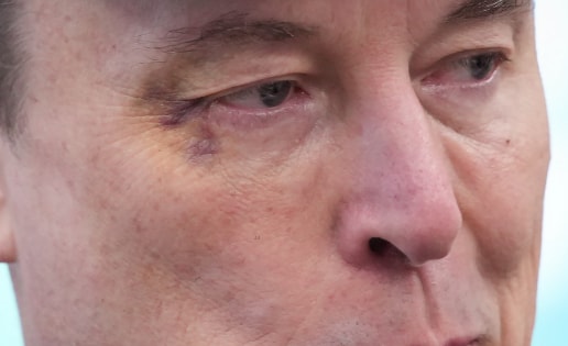 Elon Musk eyes color 3