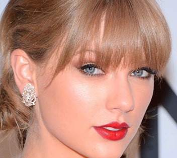 Taylor Swift eyes color big
