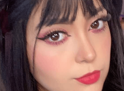 AriGamePlays eyes up close photos