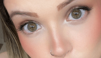 Aroyitt eyes clseup
