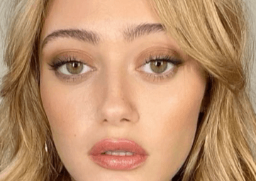 Ella Purnell eyes color makeup