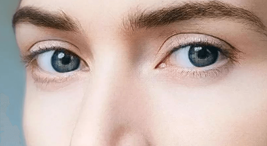 Kate Winslet eyes up close photos