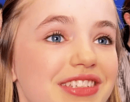 Nell Fisher eyes3