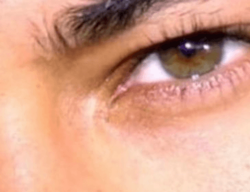 Neymar eyes color on close