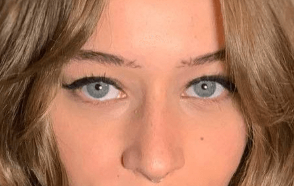 Odessa A'zion eyes