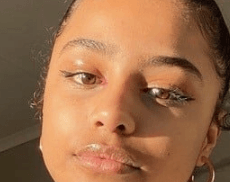 Tyla eyes color on close