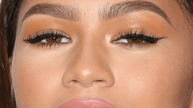 Zendaya eyes color on close