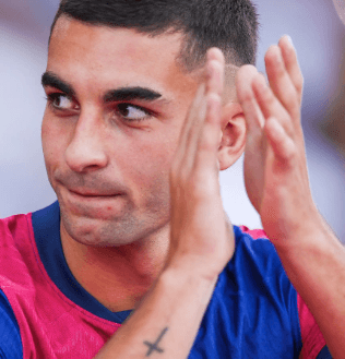 Ferran Torres eyes color